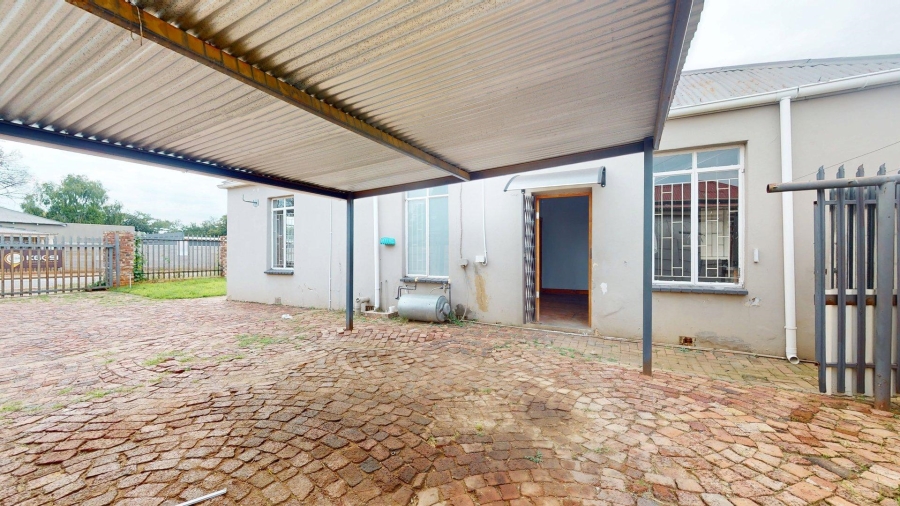 6 Bedroom Property for Sale in Potchefstroom North West